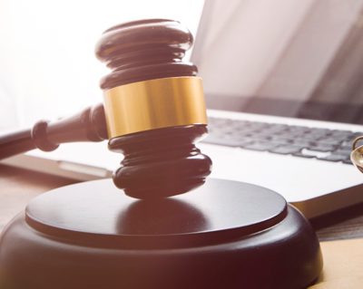 Governo regulamenta a responsabilidade das plataformas digitais desenhado pelo STF e impõe novos deveres de moderação, transparência e proteção de usuários